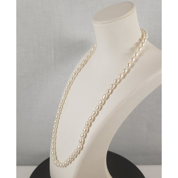 Winterthur Child's Freshwater Pearl Necklace 14k Gold Clasp Women's Pearl Choker - Picture 4 of 16